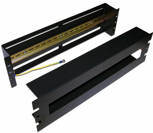 Панель  TWT TWT-CB-DINRL/3U 408805