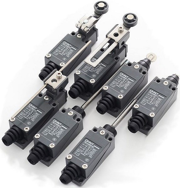 Выключатель путевой  CHINT 443027 1140724