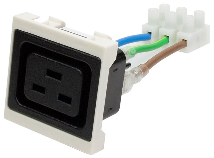 Розетка  Lanmaster LAN-SIP-23IEC-C19 619857