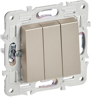 Выключатель трехклавишный  IEK SK-V30-0-10-K37 1157968